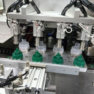 High Accuracy Servo Motor Driven Laundry Detergent Cap Assembly Machine with 99% Qualified Rate