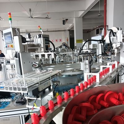 เครื่องประกอบถ้วยปัสสาวะอัตโนมัติ พร้อมระบบการทำงานแบบ Index Motion และการป้อนด้วยเครื่องป้อนแบบสั่นเพื่อเพิ่มความเสถียร
