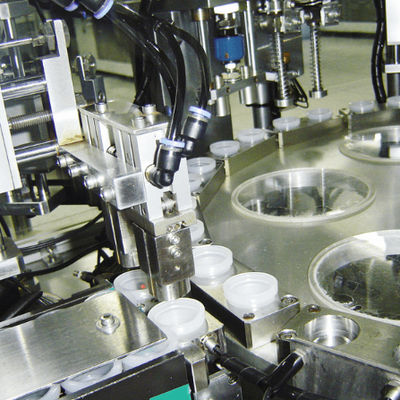 ราคาดี High Efficiency Euro Cap Assembly Machine with 99% Qualified Rate 95% Operation Rate and Adjustable Speed ออนไลน์